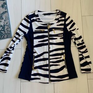 Boston Proper Jacket Size M -looks new!